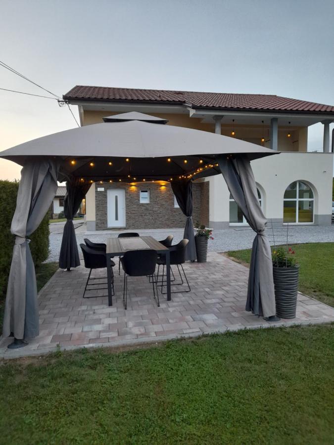 Apartma Relax Prestranek Extérieur photo